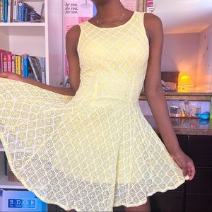 Yellow and white lace Soieblu dress!